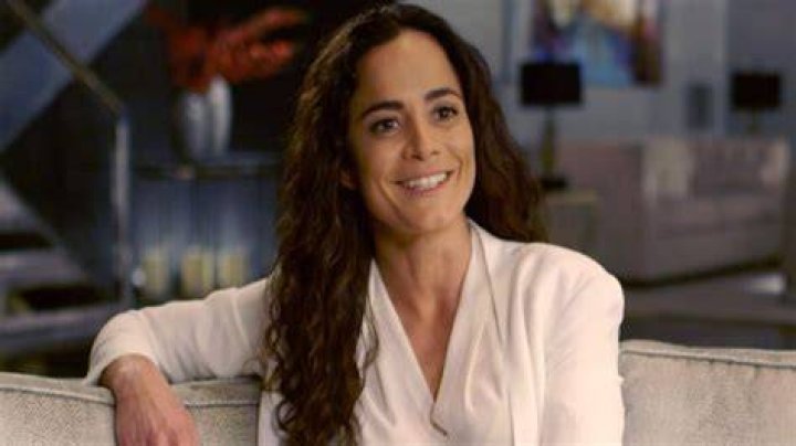 Alice Braga: The Rising Star Who Stole Our Hearts