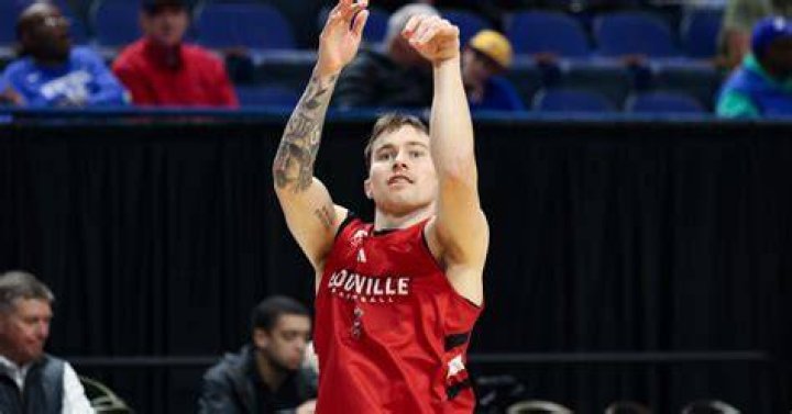 BOZICH | Healthy Smith Eager to Rain Threes as Louisville Begins NCAA Tournament Journey
