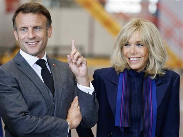 Brigitte Macron Family Photo: A Closer Look at France's First Family