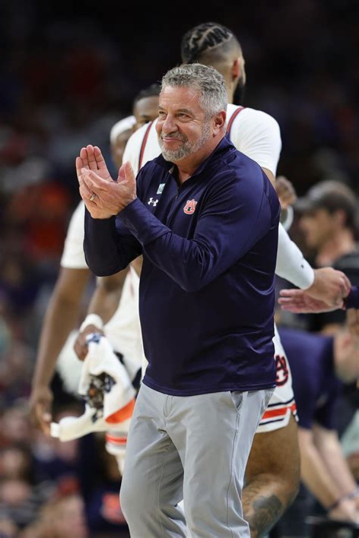 Bruce Pearl: The Man Who Revolutionizes Basketball Coaching