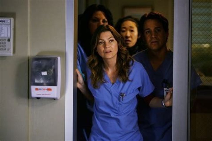 Ellen Pompeo Recalls Crying During 'Uncomfortable' Grey's Anatomy Sex Scene with T.R Knight: 'It was so bad'