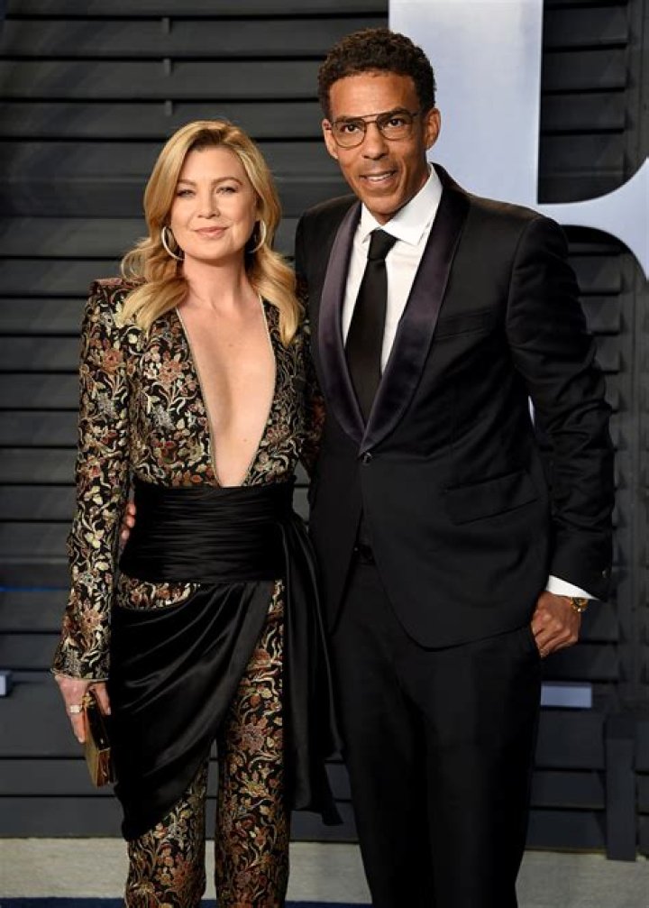 Ellen Pompeo Says Husband Chris Ivery 'Really Never Watched' &ldquo;Grey's Anatomy&rdquo;: 'It Was Better for Him'