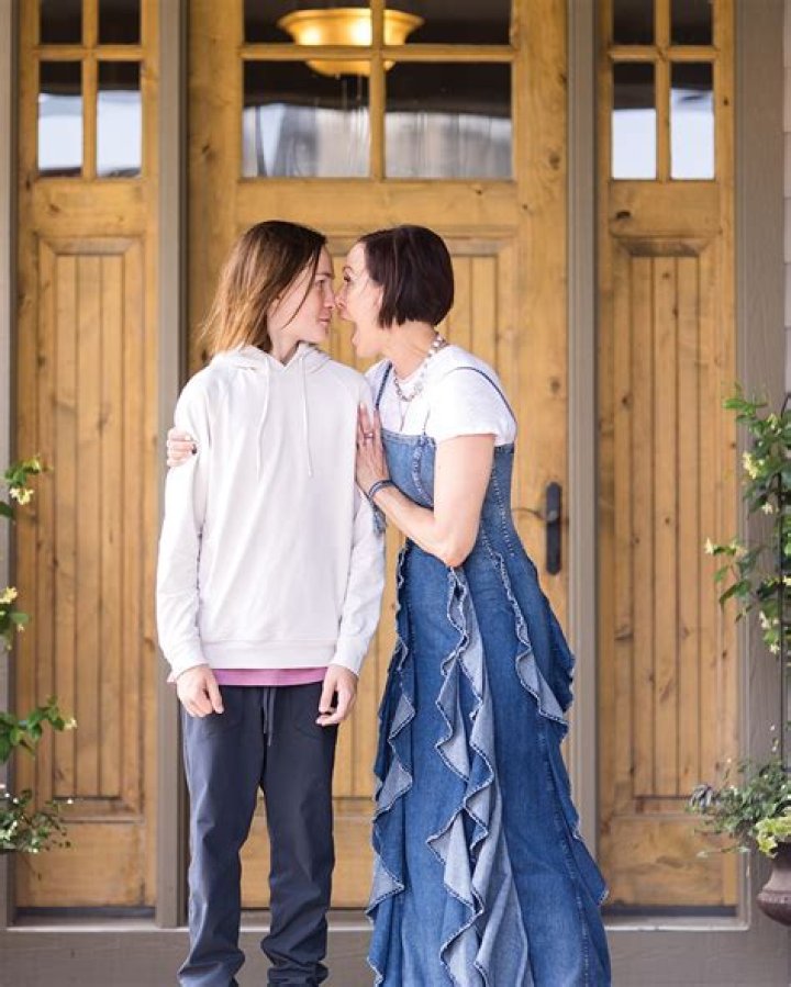Emily Carriveau Divorce: The Untold Story Behind the Split
