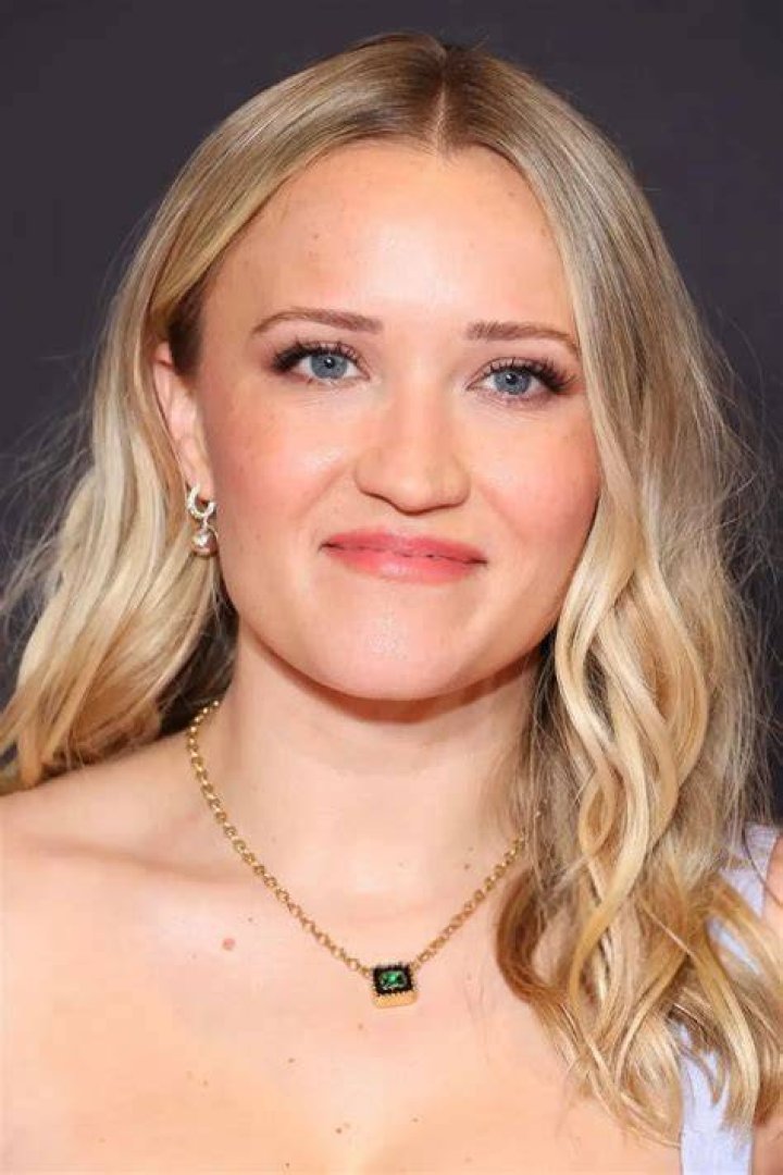 Emily Osment Nude: Debunking Myths and Understanding the Truth