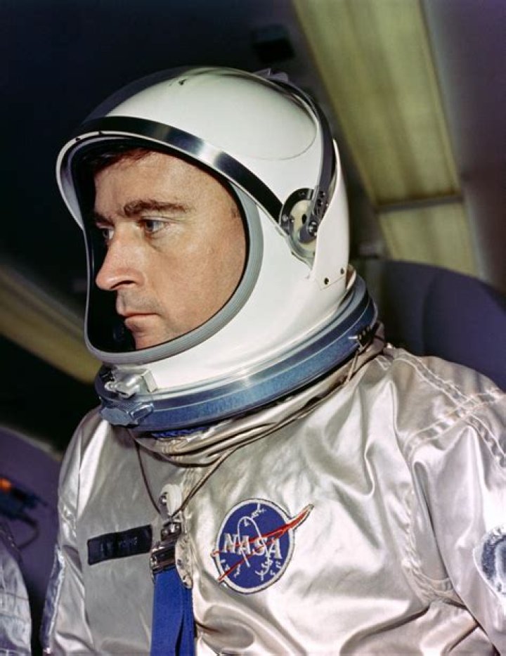Former NASA Astronaut Says Elon Musk Has No Idea What He's Talking About
