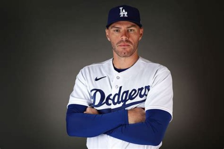 Freeman (Rib) Out of Dodgers' Lineup in Tokyo: The Full Story
