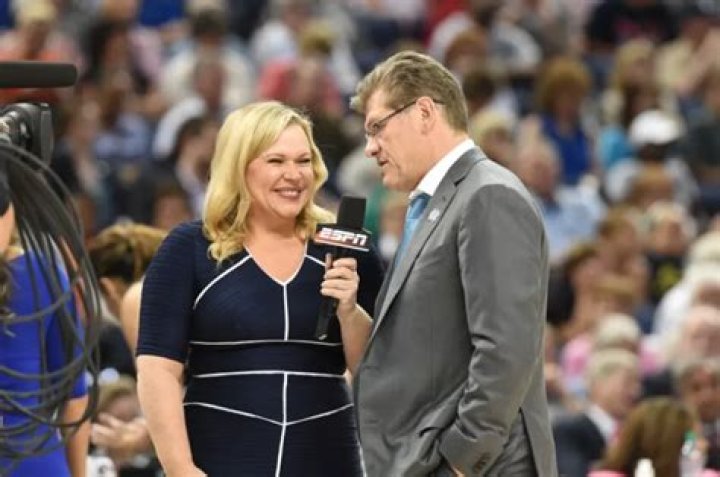 Holly Rowe Husband: The Man Behind the Sports Broadcasting Legend