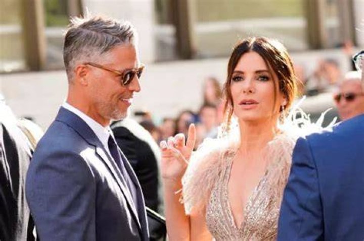 Is Sandra Bullock a Man? Unveiling the Truth Behind the Question
