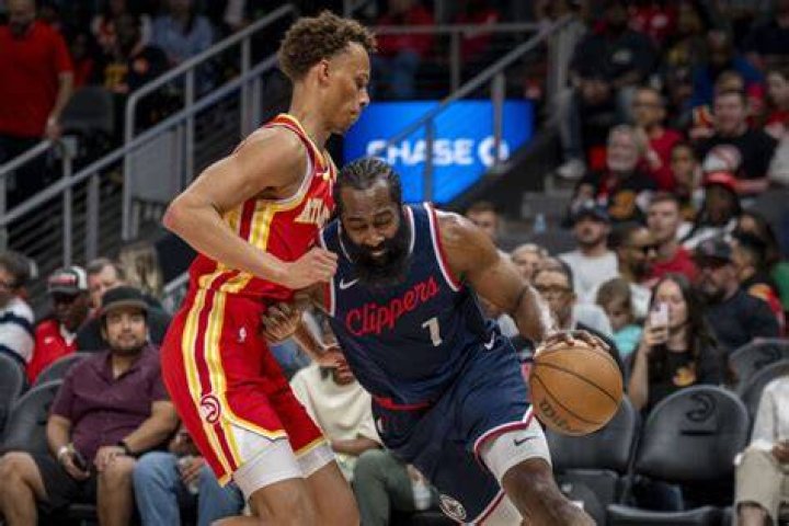 James Harden and Clippers Dominate Hornets for Third Straight Win