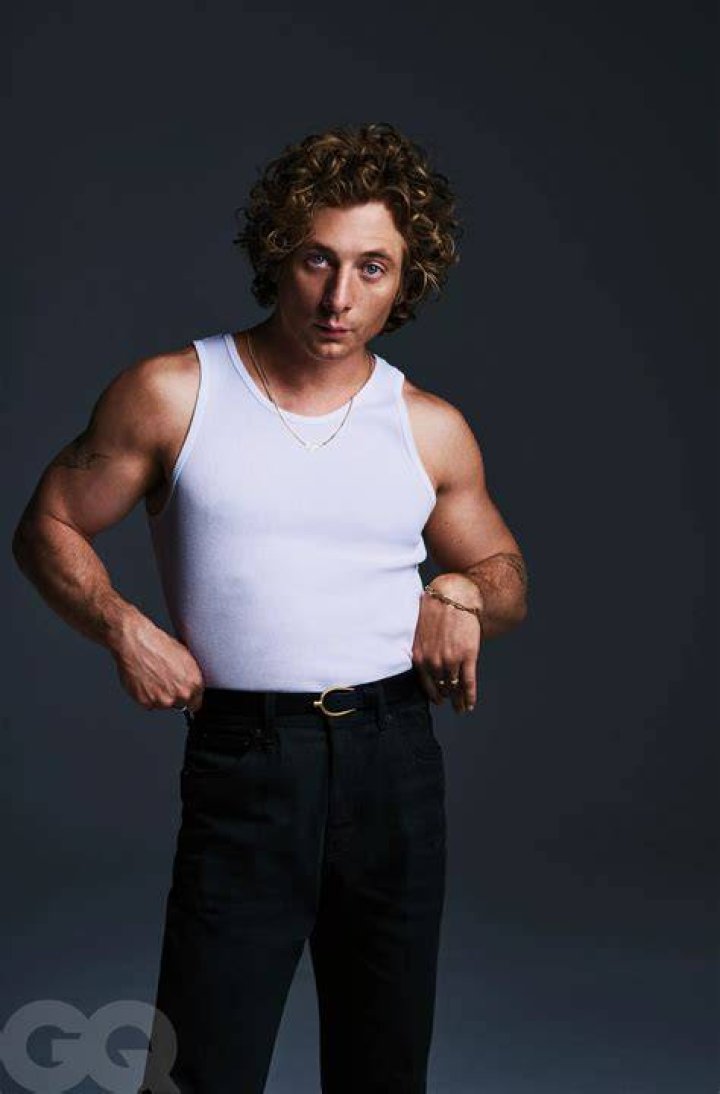 Jeremy Allen White Height: The Inside Scoop on the Rising Star