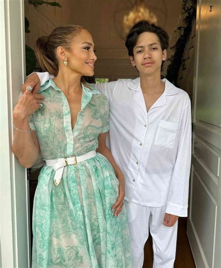 JLO Rising Sign: Discovering the Celestial Side of Jennifer Lopez