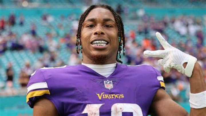 Justin Jefferson: The Rising Star Redefining NFL's Wide Receiver Game