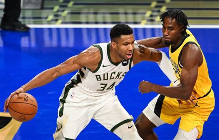 Kerr Gives 'Exhausted' Curry Night Off vs. Bucks