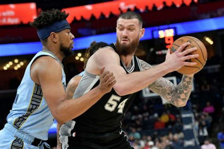 Knicks a 'Step Behind' Defensively Against Spurs: Sandro Mamukelashvili Opens Up
