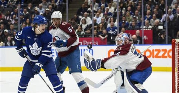 Lorentz Scores Short-Handed Winner as Maple Leafs Down Avalanche 2-1