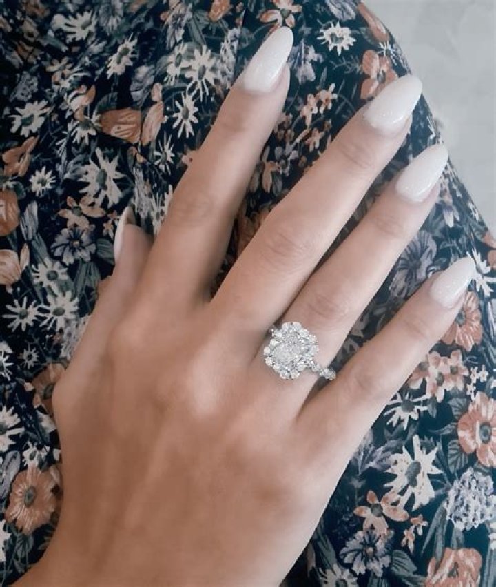 Luxe VVS Jewelers Reviews: The Ultimate Guide to Glamour and Trust