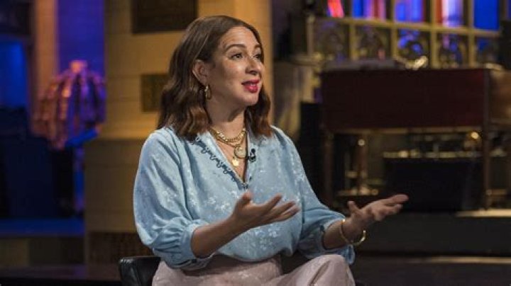 Maya Rudolph SNL Monologue: A Hilarious Journey Through Comedy Gold