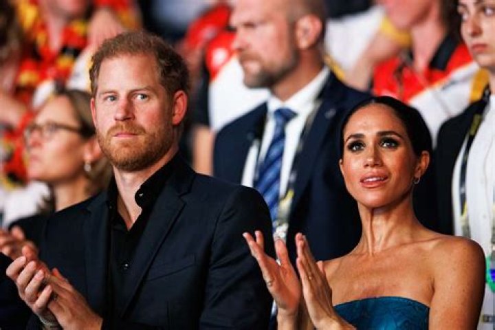 Meghan Markle Made a Brutal 6-Word Dig at Drew Barrymore&rsquo;s 'Clingy' Behavior: &ldquo;I Hear You...&rdquo;