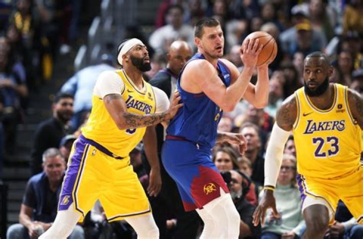 Nuggets vs Lakers: The Ultimate Showdown You Don't Want to Miss!