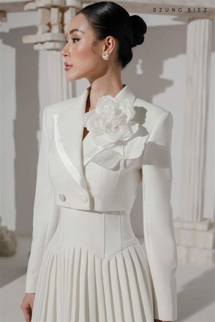 Pining for Kim by Tail-Blazer: The Ultimate Guide to Understanding This Iconic Fashion Trend