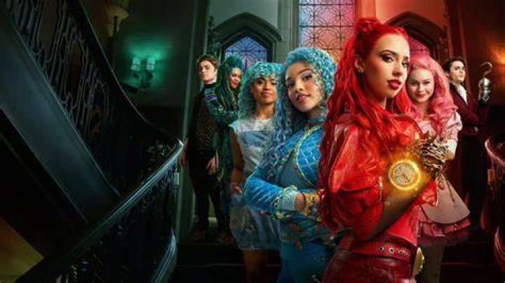 Queen Qawan Born: The Rise of a Musical Icon