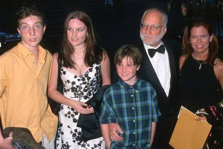 Richard Dreyfuss Parkinson's: The Journey of a Hollywood Icon