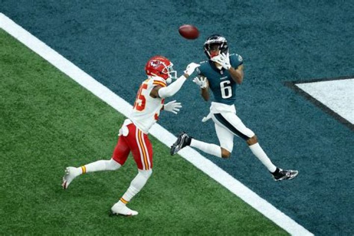 Texans Extend Hunter with $35.6M Deal: A Game-Changing Move