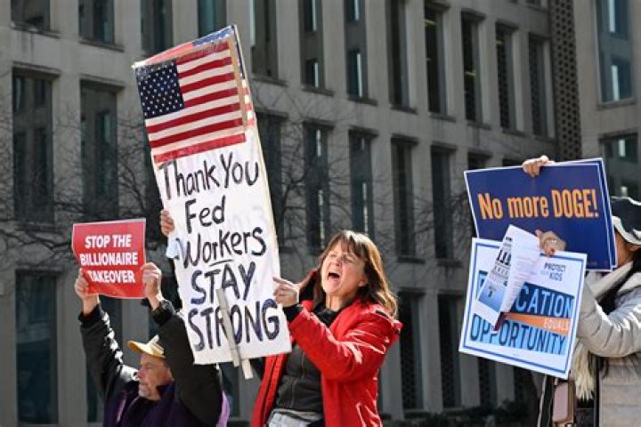 Trump Fires Democrats on Federal Trade Commission: A Deep Dive into the Political Tug-of-War