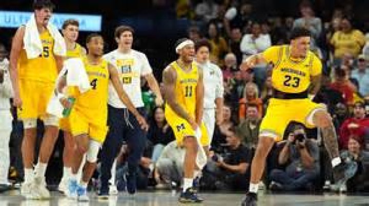 Unstoppable Rise of U of M Basketball: The Wolverines' Road to Glory