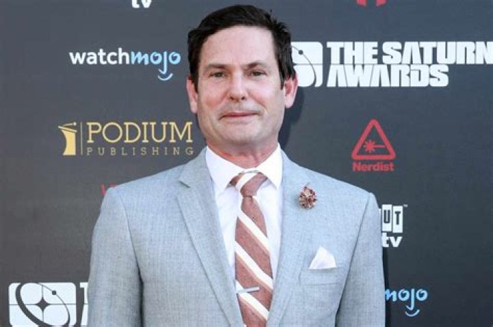 Unveiling the Magic of Henry Thomas: The Child Star Who Captured Hearts